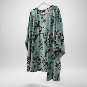 EVRI Floral Kimono-style Tunic